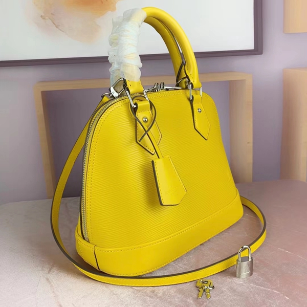 ルイヴィトンバッグ背面デザイン